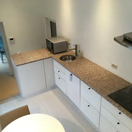 Chic Arty & Cosy 300m From דירה