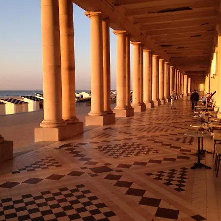 Chic Arty & Cosy 300m From *