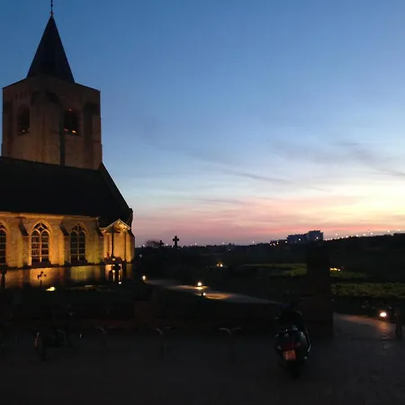 Chic Arty & Cosy 300m From