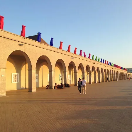 Chic Arty & Cosy 300m From Lägenhet